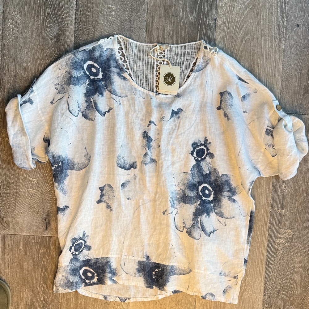 Floral Print Women's Blouse - Blue and White JM 0170